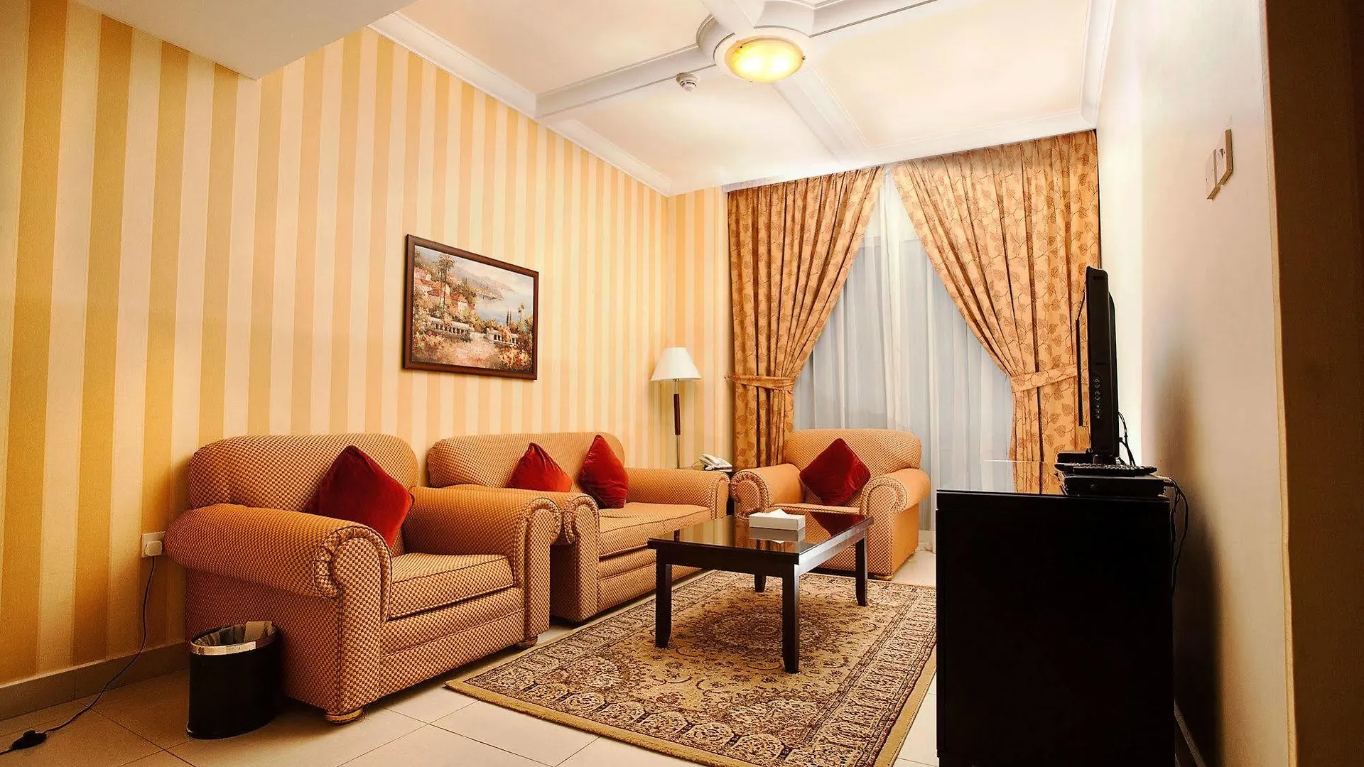 Al Mas Hotel Apartment Dubai 3*,